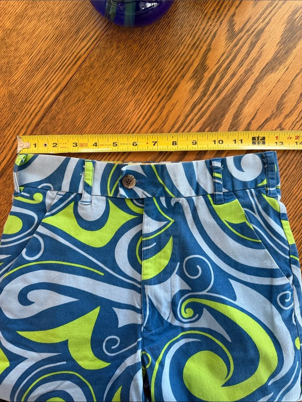 Loud Mouth Vibrant Blue and Green Swirl Pattern Bermuda Shorts Size 26